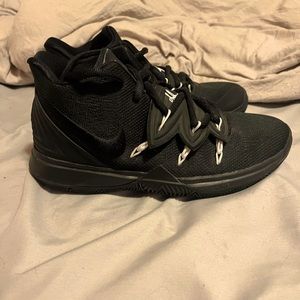 6.5 y Kyrie basketball shoes, worn 1 time, great condition!!